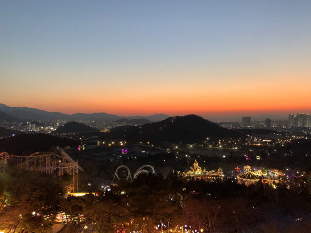 E-World主題樂園，剛好有外國人優惠，差不多半價！一定要來嘅！