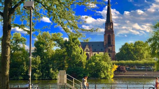 🇩🇪法蘭克福 - 街景，黃昏時的法蘭克福還是比較有感覺的