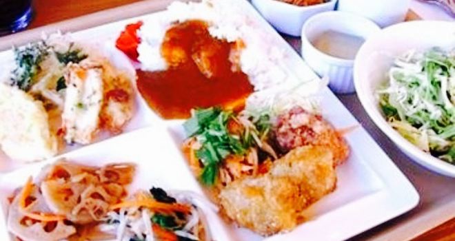 Buffet & Drink Bar Kabu-chan Cafeteria