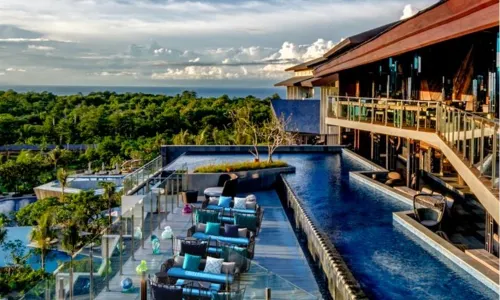 Unique Rooftop Bar & Restaurant