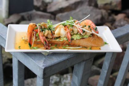 Salty's on Alki Beach