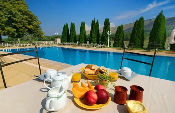 杜曼妮德瑪雅斯特酒店