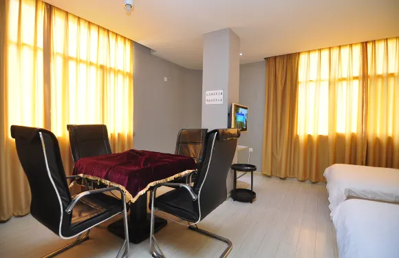 紅果連鎖酒店（昆明莊礄西路店）