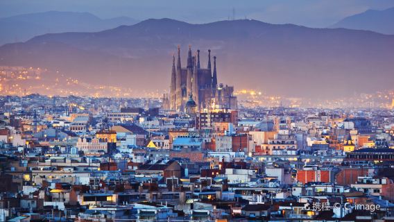 Vương cung thánh đường Sagrada Família