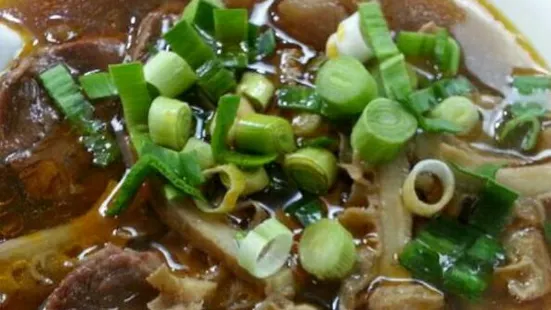 Huang Jia Brown Beef Noodles