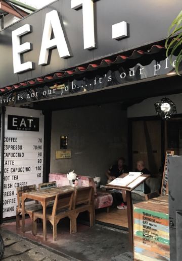 EAT Bar & Grill Restaurant Karon