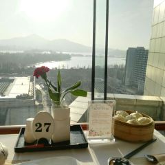 LAKE-VIEW REVOLVING RESTAURANT 여행 사진