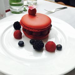 Bottega Louie User Photo