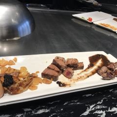 Chamonix New Champs Teppanyaki  ( Kaohsiung Wufu Branch) 여행 사진