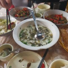 YI ZHAN DENG User Photo