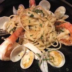 Wolfgang Puck Bar & Grill User Photo