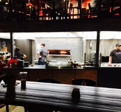 PYRO'S Fire Fresh Pizza