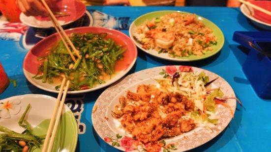 Thiw Soen Seafood Restaurant