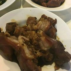 Mr. Shuei Pigs' Knuckles User Photo
