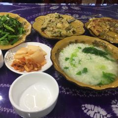 YI HENG 여행 사진