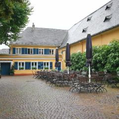 Schlossschaenke auf dem Johannisberg User Photo
