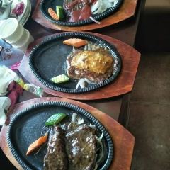 仕朋莱牛排(莘塍店) User Photo