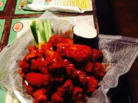 Kelli's Grille and Winghouse