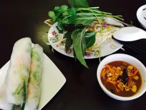 Pho Hong Tam
