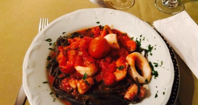 Iaia Bistro
