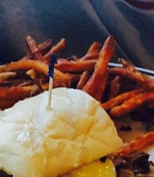 The Grumpy Minnow Restaurant & Pub