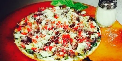 Royal Pizza & Family Restaurant