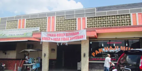 Rumah Makan Pak Haji Munir