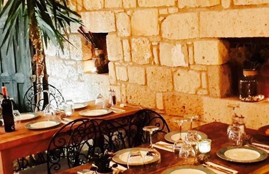 2 Kapi Restaurant & Lounge