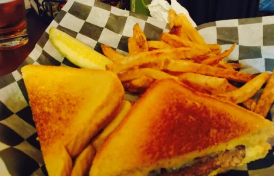 Penguin Hotel and Bar