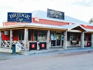 Bridge Cafe