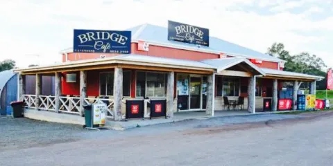 Bridge Cafe