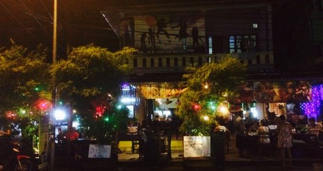 Bamboo Tree Bar & Cafe