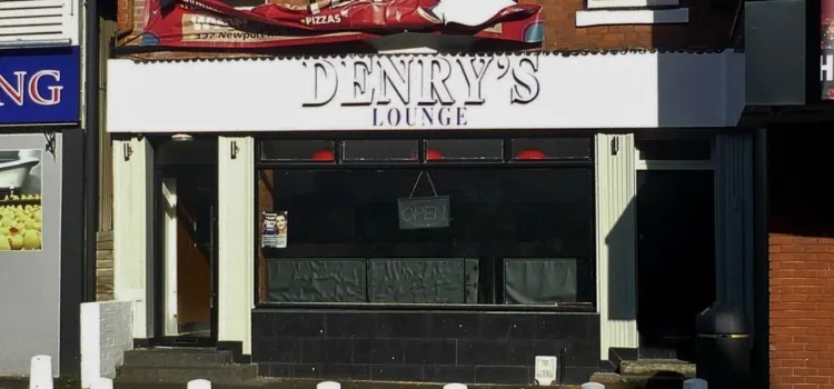 Denry's Lougne Stafford