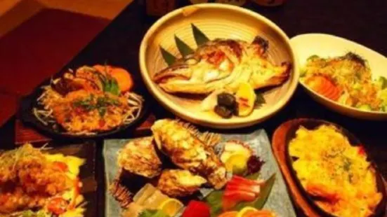 Horse-Meat Sashimi & Higo Beef Amakusa Chokuso Local Fish Ryosai