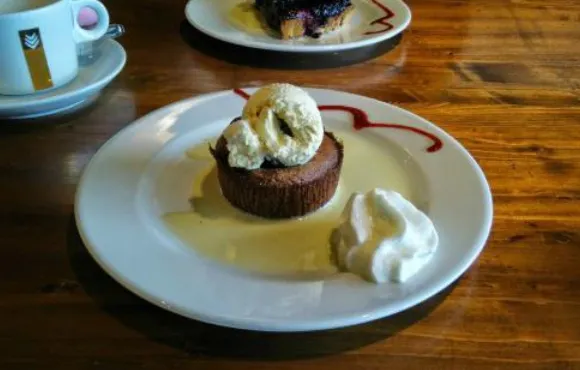 Le Refuge Gourmand - Poule Ou Coq