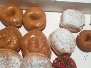 Mac's Donut Shop