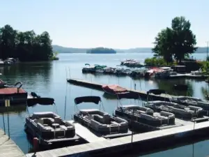 The Dockside Restaurant at Seneca Lake Marina