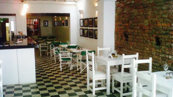 la 12 Restaurante