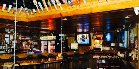 Luckydog Tavern & Grill