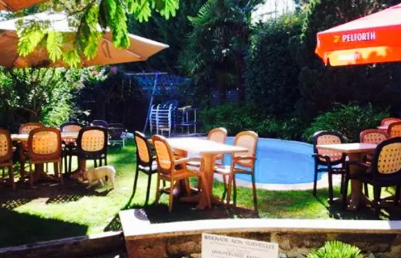 Piano-Bar la Caleche a Varetz