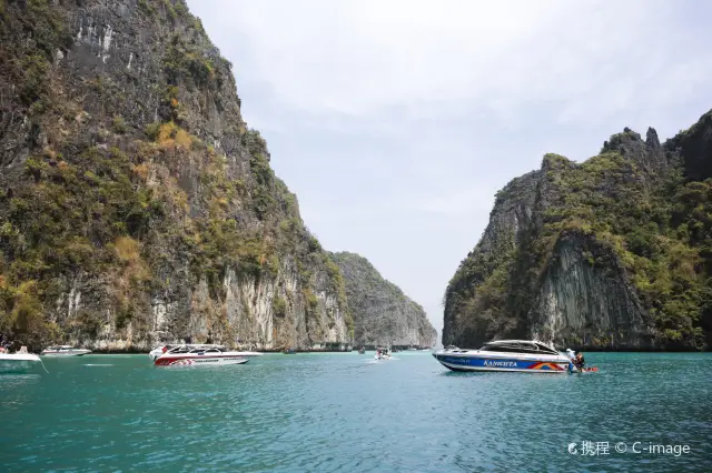 Sightseeing Boats in Krabi