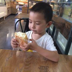 麦香村蛋糕(鸿渐路旗舰店) 여행 사진