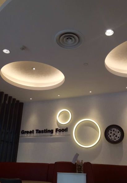 Pizza Hut (donglaijie)