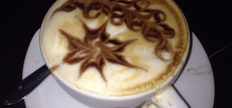 Plaza Real Cafe