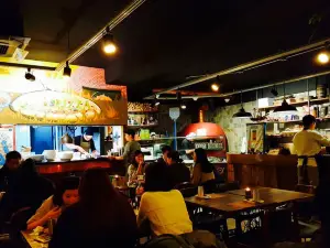 Falo Pizza