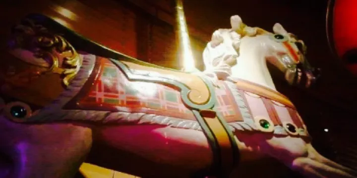 Red Robin America's Gourmet Burgers and Spirits