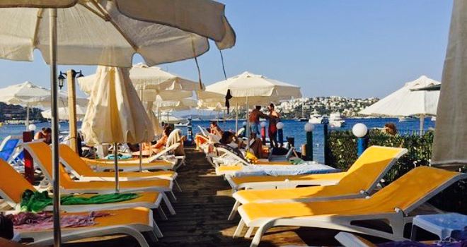 Farilyalı Beach & Restaurant