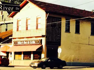 Mike's Bar & Grill