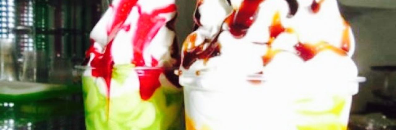 YOLA - Frozen Yogurt