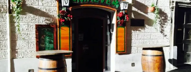 Maeve's pub